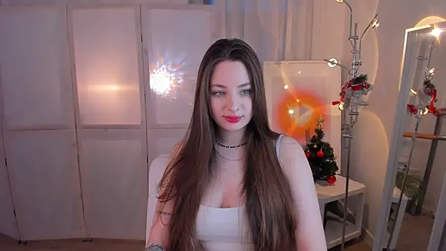 Snapshot of MoonLissa chatting on 12.28.24 MoonLissa online show from 12.28.24