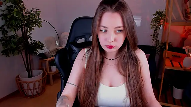 Snapshot of MoonLissa chatting on 01.26.25 MoonLissa online show from 01.26.25