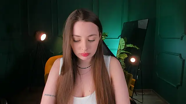 Snapshot of MoonLissa chatting on 02.06.25 MoonLissa online show from 02.06.25