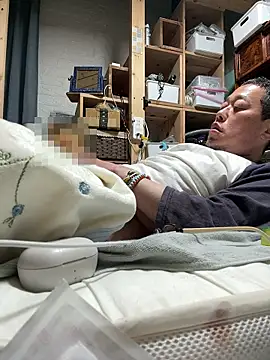 Snapshot of matilda08papars3 chatting on 12.04.25 matilda08papars3 online show from 12.04.25