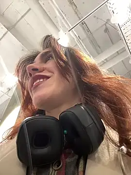 Lily  Belle online show from 02.15.25