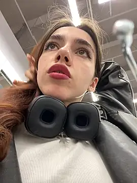 Lily  Belle online show from 03.17.25
