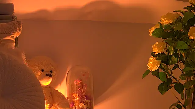 Snapshot of AngeliqueSkye chatting on 11.12.25 AngeliqueSkye online show from 11.12.25