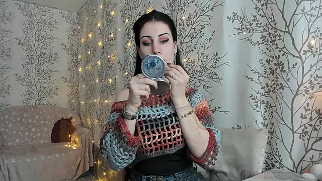 Mary0Lou online show from 12.04.24