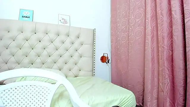 Snapshot of Kim_Eli chatting on 01.06.25 Kim Eli online show from 01.06.25