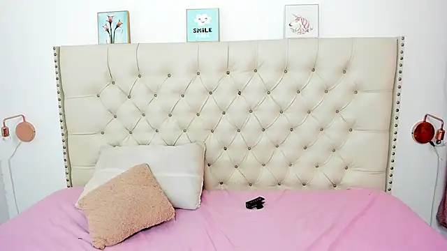 Snapshot of Kim_Eli chatting on 02.12.25 Kim Eli online show from 02.12.25