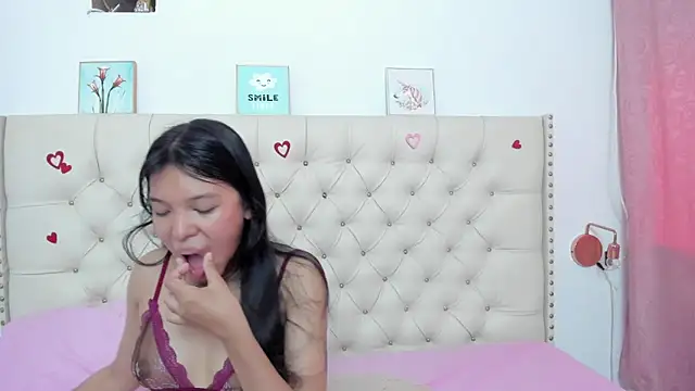 Snapshot of Kim_Eli chatting on 03.10.25 Kim Eli online show from 03.10.25