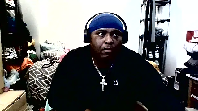 Snapshot of theythick chatting on 05.03.26 theythick online show from 05.03.26