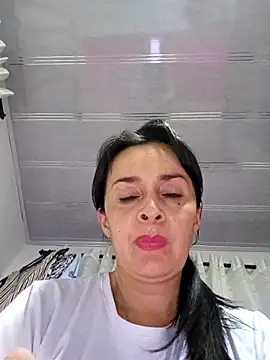 Samantha Sullivan  online show from 02.23.25