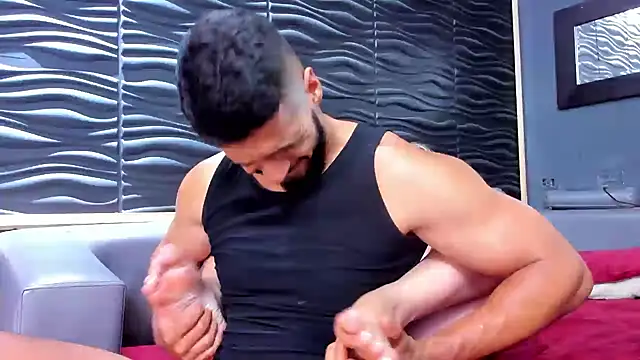 Cutetitslatin online show from 01.26.25