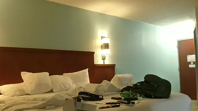 overaveragefreak4you online show from 04.15.26