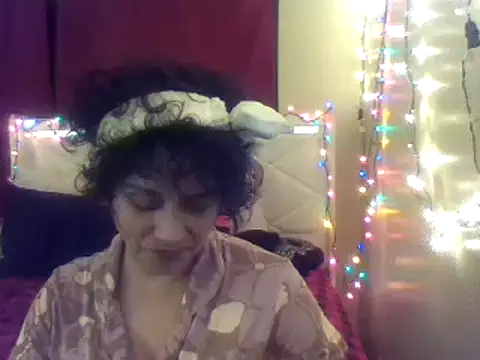 Snapshot of lachulalarubie chatting on 01.15.25 lachulalarubie online show from 01.15.25