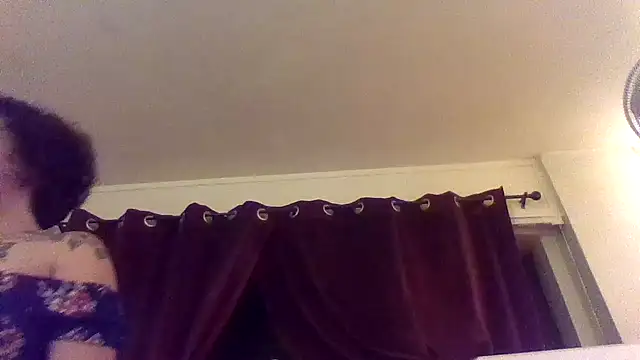 Snapshot of lachulalarubie chatting on 03.10.25 lachulalarubie online show from 03.10.25