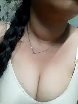 Snapshot of sajida34 chatting on 02.12.25 sajida34 online show from 02.12.25