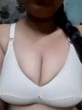 Snapshot of sajida34 chatting on 03.13.25 sajida34 online show from 03.13.25