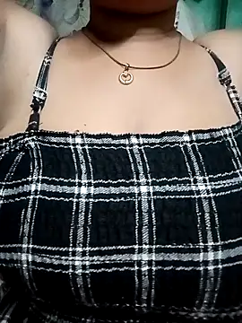 Snapshot of sajida34 chatting on 09.24.25 sajida34 online show from 09.24.25