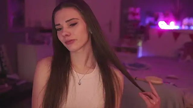 StephanieNeeson online show from 12.05.24