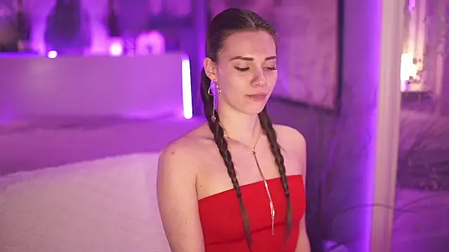 StephanieNeeson online show from 01.21.25
