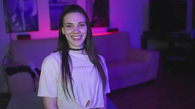 StephanieNeeson online show from 03.17.25