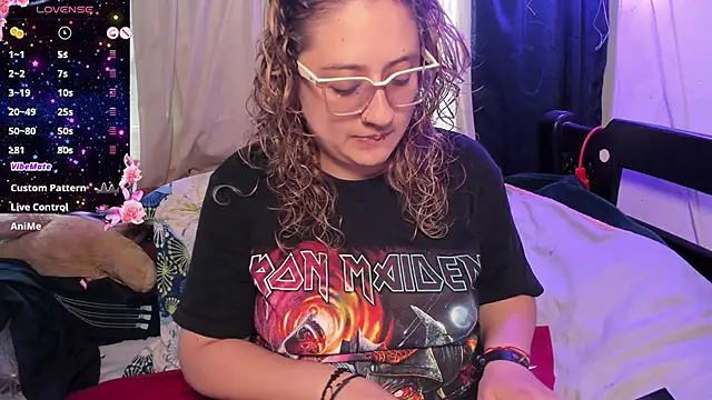 AnnieBigBoobs online show from 10.19.25