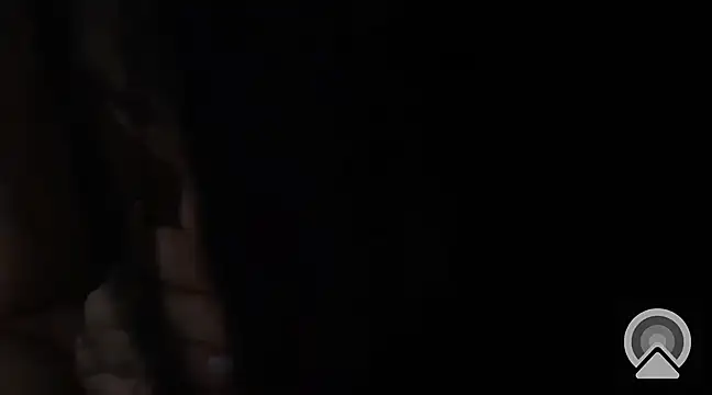 Snapshot of NATURALS2023 chatting on 02.22.25 NATURALS2023 online show from 02.22.25