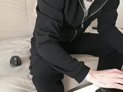 Snapshot of NATURALS2023 chatting on 03.05.25 NATURALS2023 online show from 03.05.25