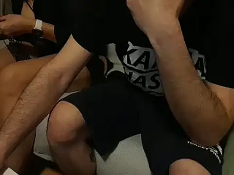 Snapshot of NATURALS2023 chatting on 03.15.25 NATURALS2023 online show from 03.15.25