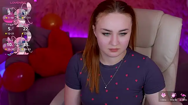 Snapshot of LovelyBell chatting on 02.09.26 LovelyBell online show from 02.09.26