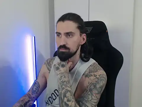 Snapshot of MateoHunk chatting on 03.30.26 MateoHunk online show from 03.30.26