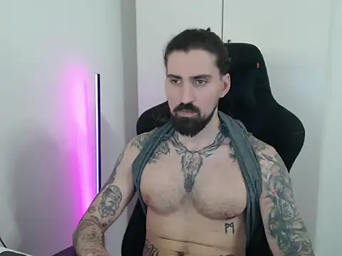 Snapshot of MateoHunk chatting on 05.15.26 MateoHunk online show from 05.15.26