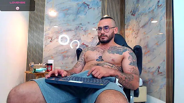 hanz col online show from 01.10.25