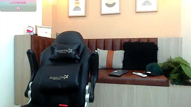 hanz col online show from 03.06.25