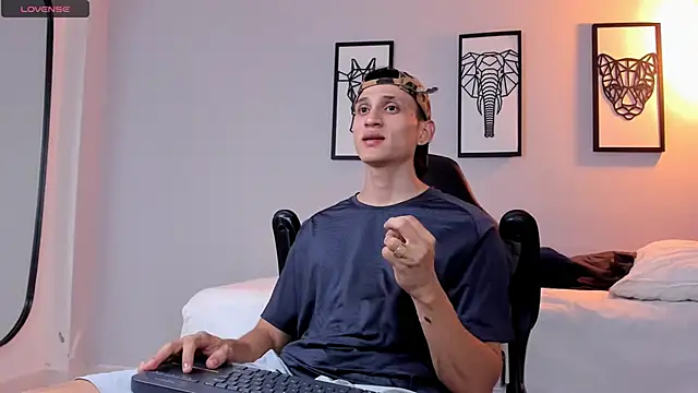 connor twink online show from 12.11.24