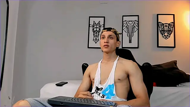 connor twink online show from 12.23.24