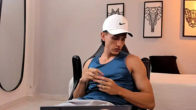 connor twink online show from 01.14.25