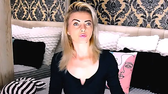 Aly girl1 online show from 09.30.25