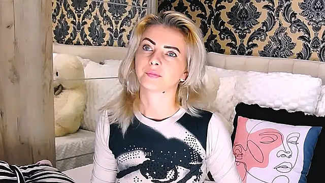 Aly girl1 online show from 10.04.25