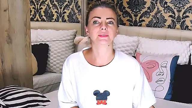 Aly girl1 online show from 10.15.25