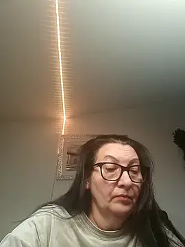 Snapshot of Genoveva73sexy chatting on 12.18.24 Genoveva73sexy online show from 12.18.24