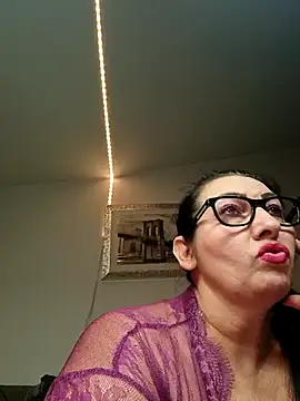 Snapshot of Genoveva73sexy chatting on 12.20.24 Genoveva73sexy online show from 12.20.24