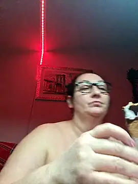 Snapshot of Genoveva73sexy chatting on 02.17.25 Genoveva73sexy online show from 02.17.25