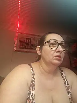 Snapshot of Genoveva73sexy chatting on 03.10.25 Genoveva73sexy online show from 03.10.25