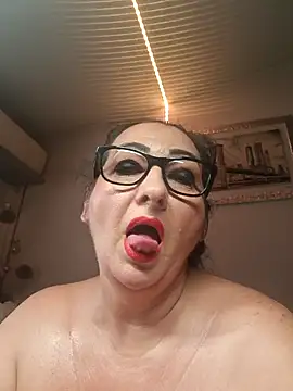 Snapshot of Genoveva73sexy chatting on 09.10.25 Genoveva73sexy online show from 09.10.25