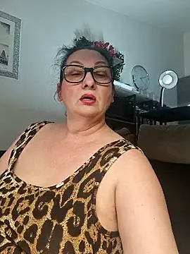 Snapshot of Genoveva73sexy chatting on 10.01.25 Genoveva73sexy online show from 10.01.25