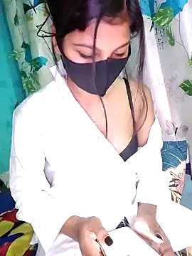 Snapshot of Reena_Singh53 chatting on 01.05.25 Reena Singh53 online show from 01.05.25