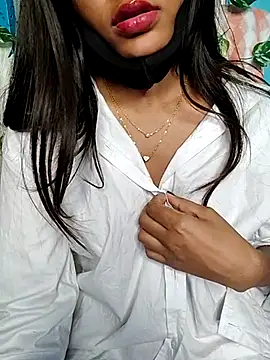 Snapshot of Reena_Singh53 chatting on 02.23.25 Reena Singh53 online show from 02.23.25