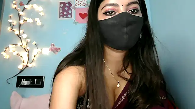 Snapshot of Reena_Singh53 chatting on 09.12.25 Reena Singh53 online show from 09.12.25