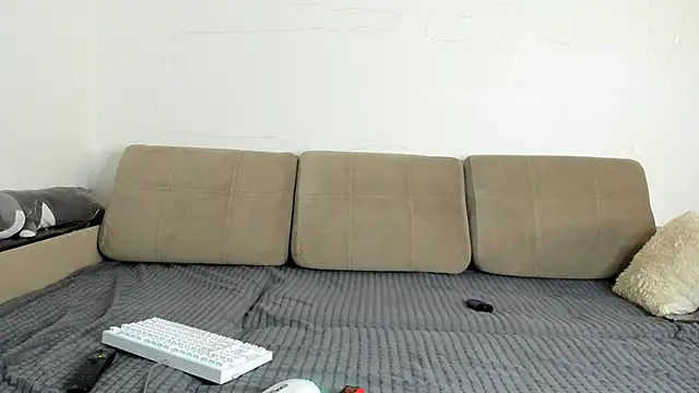 Snapshot of Ian_Connery chatting on 01.03.25 Ian Connery online show from 01.03.25