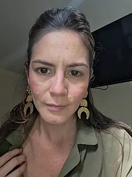 Snapshot of Hanny_24 chatting on 02.09.26 Hanny 24 online show from 02.09.26