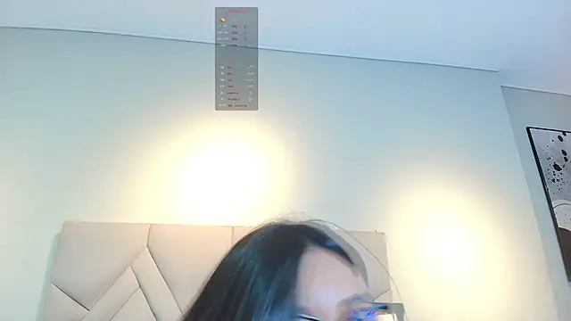 Isis Osman online show from 04.10.26